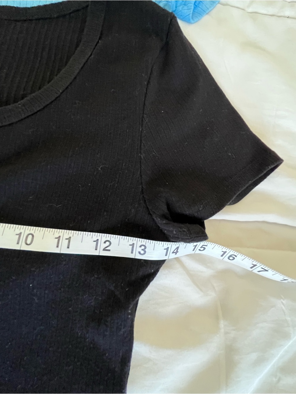 Stack of Cropped Ribbed Short Sleeve Tops - Black, Blue, Taupe - Picture 3 of 8